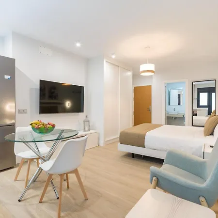 Urban Square 1b3 By Canaraiasgetaway Holiday home *